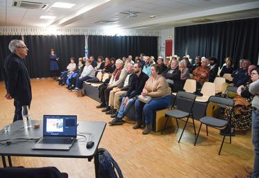 Dimanche 19 mars, à Chartres. Le Compa renoue avec ses conférences, et le spécialiste de la préhistoire, Jean-Paul Demoule, a captivé son auditoire.