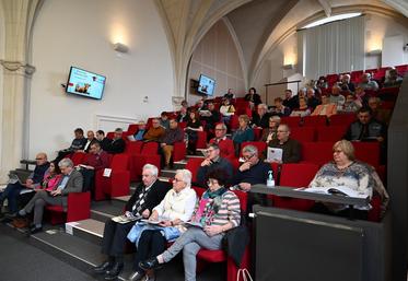 Jeudi 6 avril, à Blois. Adhérents, partenaires et représentants du monde agricole sont réunis pour l’assemblée générale de la SDA 41.