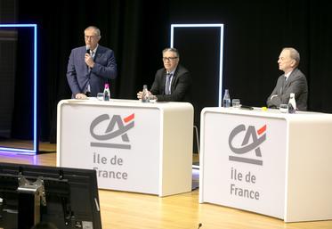 À Massy (Essonne), le 30 mars. L'assemblée générale était présidée pour la première fois par Guillaume Vanthuyne (au micro).