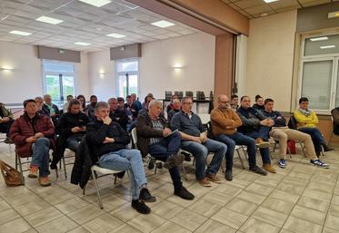 Vendredi 21 avril, à Ouzouer-sous-Bellegarde. Près de trente éleveurs ont assisté à l'assemblée de section Cher et Loiret d'Alysé.