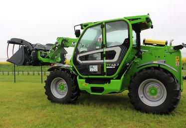 Le TF 42.7-136 est dorénavant doté d’un moteur Perkins.