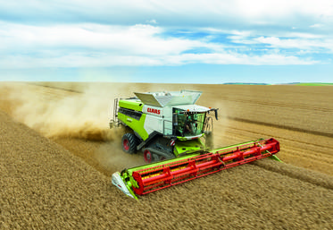 Dernière née, la Lexion 8600 affiche une puissance de 549 chevaux pour un convoyeur de 1700 mm.