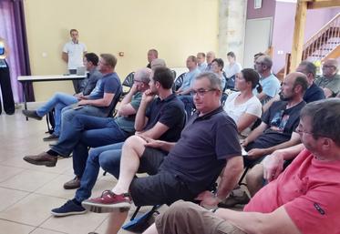 Jeudi 8 juin, RTE a présenté les travaux qui seront réalisés sur la ligne à haute tension Gribouzy-Villerbon. Le planning d’intervention et les modalités d’indemnisation des propriétaires et exploitants concernés ont été détaillés.