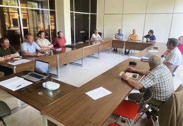 Le Mée-sur-Seine, jeudi 8 juin. Les membres de la commission faune sauvage ont longuement abordé les dossiers d'actualité.