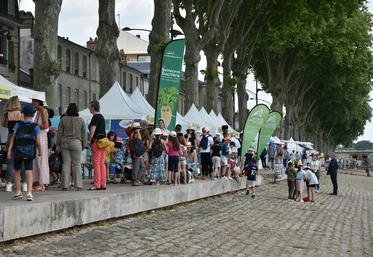 Vendredi 16 juin, quai du Châtelet à Orléans. Près de 1 200 élèves se sont rendus aux JNA pour découvrir les métiers de l'agriculture.