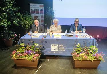 Mardi 6 juin, à Olivet (Loiret). La MSA Beauce-Cœur de Loire a tenu son assemblée générale, présidée par Cendrine Chéron (au c.), accompagnée de son directeur général Marc Debacq (à g.) et de son premier vice-président Manuel Lopez.
