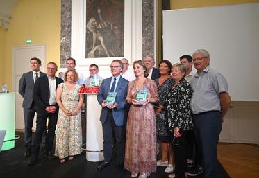 Le 12 juin, à Blois. De nombreux élus ont participé à la soirée de lancement du guide S'installer en Loir-et-Cher.