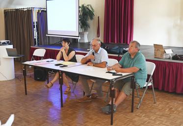 Mardi 11 juillet, à Couddes. François Cazin a présidé l'assemblée générale de la FAV 41, accompagné d'Isabelle Defrocourt, sa directrice, et Denis Bourdin, son trésorier.