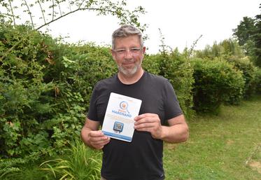 Samois-sur-Seine, mardi 4 juillet. Plateforme dans l’air du temps, Guide marchand a fait l’objet de reportages sur les grandes chaines de télévision, explique Frédéric Jollet. 