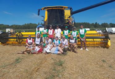 Le 20 août, à Pouillé. Les participants à la finale des labours de Loir-et-Cher.