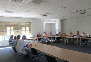 Jeudi 7 septembre, au Chesnay (Yvelines). La section des anciens a tenu son conseil d'administration.