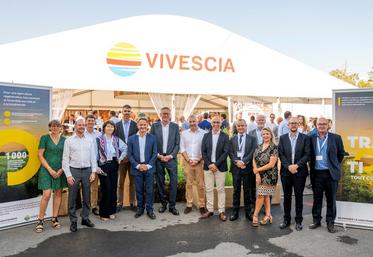 Châlons-en-Champagne, vendredi 8 septembre. Les acteurs du programme Transitions aux côtés des équipes Vivescia.