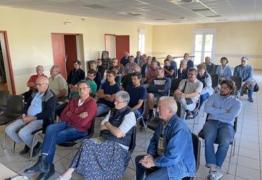La Chapelle-Saint-Sulpice, mercredi 20 septembre. Samuel Vandaele poursuivait ses réunions de rentrée pour échanger avec les adhérents.