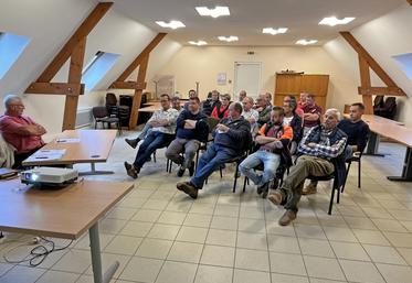 Jeudi 21 septembre, à Magnanville (Yvelines). Les adhérents de l'Union de Mantes ont tenu leur réunion de rentrée dans un contexte d'actualité chargée.