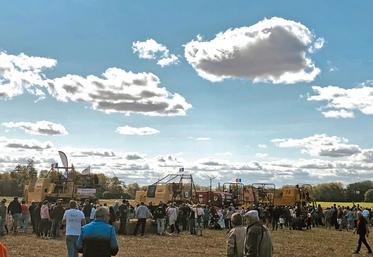 Samedi 23 septembre, à Méreau (Cher). Soleil radieux pour le retour des Rurales folies après plusieurs années d'interruption. 