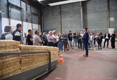 Mercredi 20 septembre, à Prunay-sur-Essonne. La SN Gâtichanvre a organisé une nouvelle journée portes ouvertes dans son usine alors que les machines ont recommencé à produire.