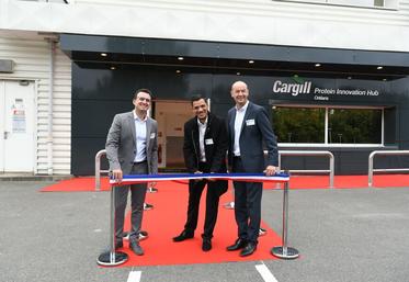 Vendredi 29 septembre, à Saint-Cyr-en-Val. Les représentants de Cargill ont inauguré leur premier centre d'innovation européen dédié à la protéine.