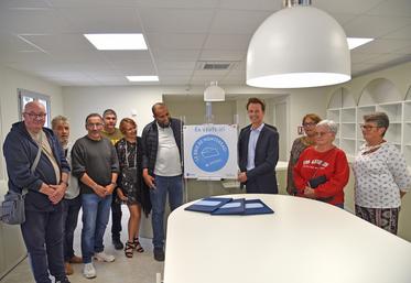Montereau-Fault-Yonne, vendredi 29 septembre. Le nouveau logo du brie de Montereau a été dévoilé en présence des membres de la confrérie. 