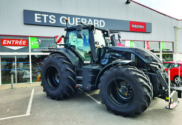 Les modèles de la série Q5 pèsent 9,2 tonnes à vide pour un PTAC de 16 tonnes et une charge utile de plus de 6 tonnes.