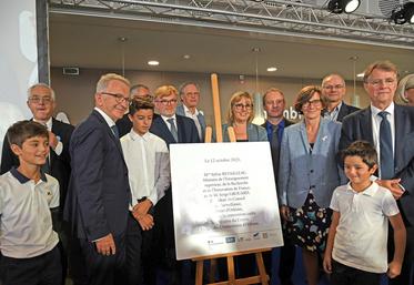 Jeudi 12 octobre, à Orléans. Inauguré en grande pompe, le CHU est créé en lieu et place du CHR d'Orléans.