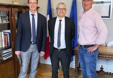 Provins, vendredi 13 octobre. De g. à d. : Cyrille Milard, Jean-Bernard Iché et Vincent Bouvrain.