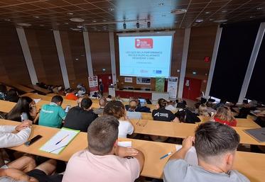 Jeudi 28 septembre, au lycée agricole de Bourges-Le Subdray. Le Réseau Inosys est intervenu sur les clés de la performance des éleveurs dégageant deux Smic.