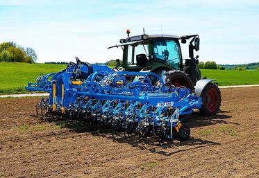 La nouvelle bineuse Treffler permet un désherbage mécanique de très grande précision. 