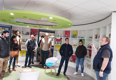 Vendredi 24 novembre, à Saint-Denis-de-l'Hôtel. L'assemblée générale des JA Gâtinais est-45 s'est déroulée chez LSDH. 