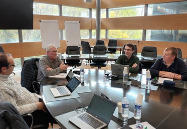  Le 22 novembre, à Olivet (Loiret). Sébastien Delafosse, président de la Section nationale des fermiers et métayers (SNFM), a rencontré des fermiers.