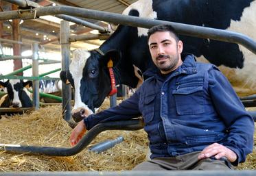 Jason Bouclet est éleveur bovin dans le Loiret.