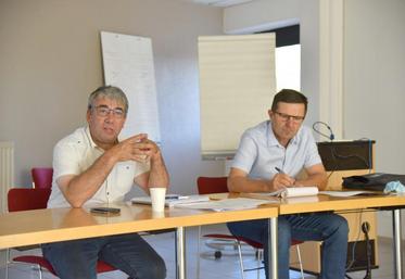 Le 30 juillet à Orléans. Florent Leprêtre et Philippe Noyau, respectivement président et vice-président de la FNSEA Centre-Val de Loire ont appelé les pouvoirs publics « à passer aux actes ».