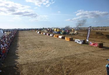 Après la remise des prix tous les pilotes profitent de l’instant.