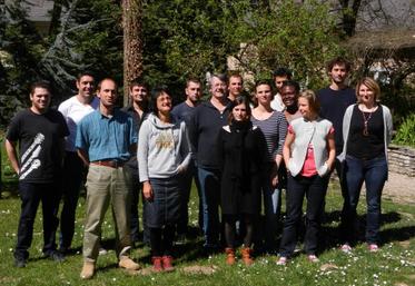 Les stagiaires sont âgés de 22 à 53 ans et possèdent des qualifications allant du CAP au master.