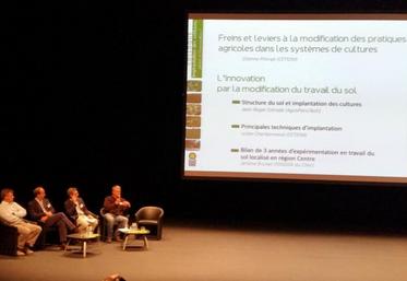 Table ronde autour de la modification du travail du sol.