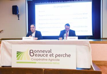 Lundi 11 décembre, à Bonneval. Le président de la Cabbep, Arnaud Mercier (à g.), et son directeur, Guillaume Rivet, se sont réjouis des bons résultats de la campagne 2022-2023.