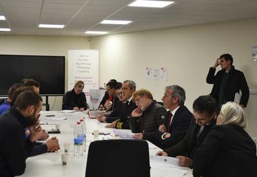 Lundi 18 décembre, à Châteaudun. Les représentants de la FNSEA 28 et de JA 28 ont rencontré le ministre de l'Agriculture, celui des Outre-mer et le préfet.