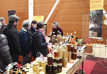 Le marché de Noël du réseau Bienvenue à la ferme s'est tenu le jeudi 21 et vendredi 22 décembre dernier au jeu de paume à Blois avec trente-six producteurs locaux. 