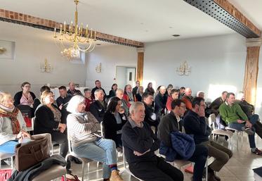 Chaumes-en-Brie, mardi 16 janvier. Les cantons de Rozay-en-Brie, Melun nord et Tournan-en-Brie tenaient pour la première fois leur assemblée cantonale ensemble.