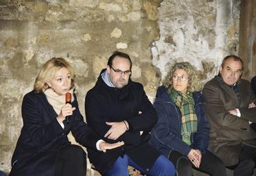 Mardi 23 janvier, à Boissy-l'Aillerie (Val-d'Oise). Valérie Pécresse, présidente de la Région Île-de-France, en visite dans l'exploitation de Paul Dubray, 