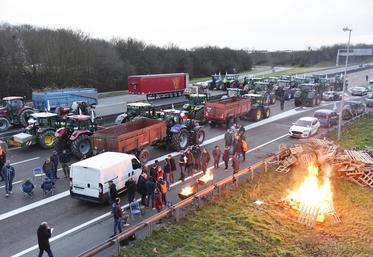 Début de première soirée sur l’A5 en attendant le renfort des autres départements.