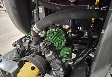 Couramment employée sur les pulvérisateurs, la pompe à pistons-membranes impose des entretiens réguliers.