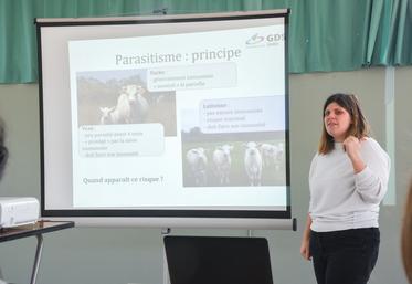Jeudi 15 février, à Miermaigne. Clémence Ripeaux, conseillère au GDS*, a expliqué les conséquences possibles du changement climatique dans la gestion sanitaire du cheptel.