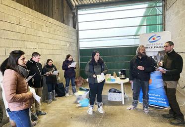 Jeudi 1er février, à Selles-sur-Cher. Fabien Riclet, gérant de l'EARL des Cabris de la Bondice, a présenté son élevage caprin à l’occasion de la journée technique caprine.