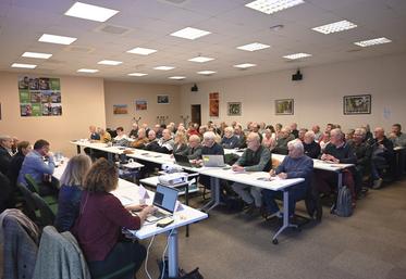 Mardi 12 mars, à Blois. La salle Sologne de la chambre d'Agriculture était comble pour l'assemblée générale des sections des bailleurs et des anciens exploitants agricoles de la FNSEA 41.