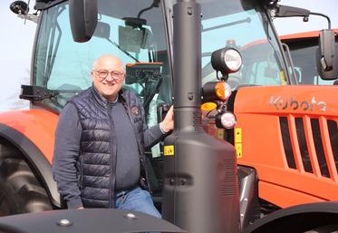 Dominique Auber commercialise la gamme Kubota depuis 2012.