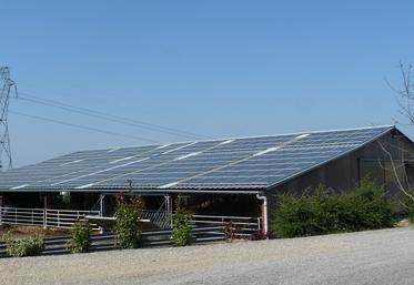 La Chambre d’agriculture de Loir-et-Cher propose aux agriculteurs de les accompagner dans leurs projets agrivoltaïques. 