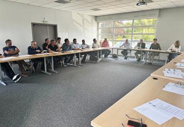 Jeudi 16 mai, au Chesnay (Yvelines). Le conseil d'administration de la FDSEA Île-de-France s'est réuni sous la présidence de Damien Greffin.