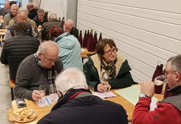 Mercredi 24 avril, la SDA 41 a organisé le Concours des vins de l'appellation Touraine-Mesland au Domaine des Terres noires, à Veuzain-sur-Loire.