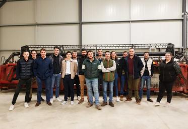 L'équipe est motivée pour faire de Terre en fête un bel événement de la vie syndicale. 