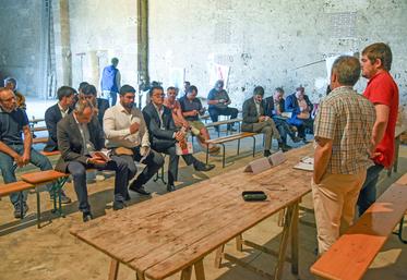 Mercredi 26 juin, à Chauffours. Huit candidats aux élections législatives ont répondu à l'invitation de la FNSEA et JA 28 d'entendre leurs positions sur l'agriculture.